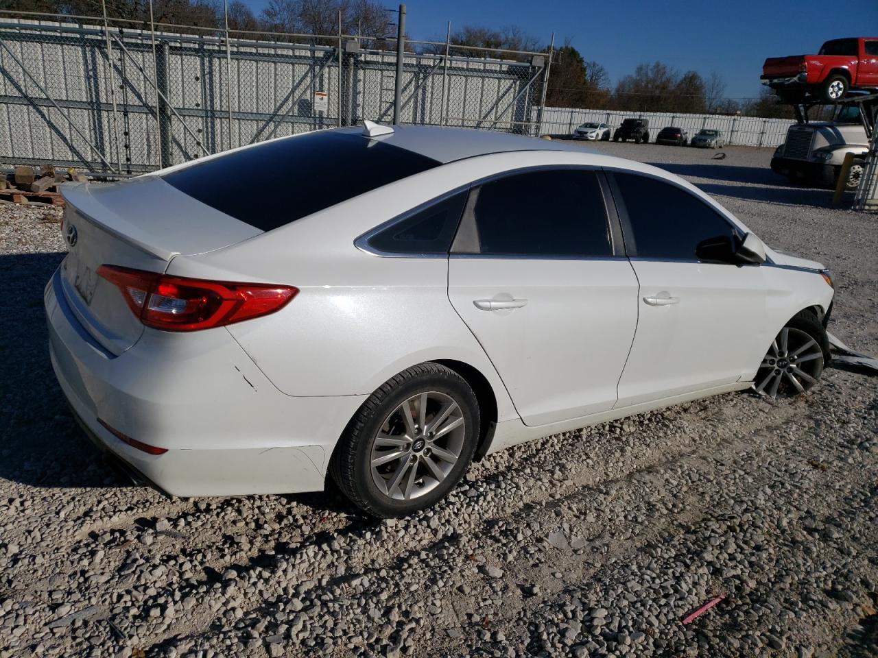 2017 HYUNDAI SONATA SE - Фото 3