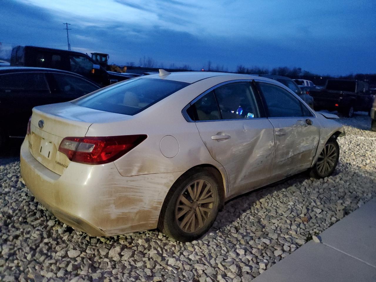2018 SUBARU LEGACY 2.5 - Image 3