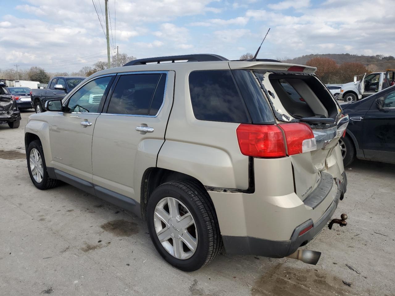 2012 GMC TERRAIN SL - Фото 2