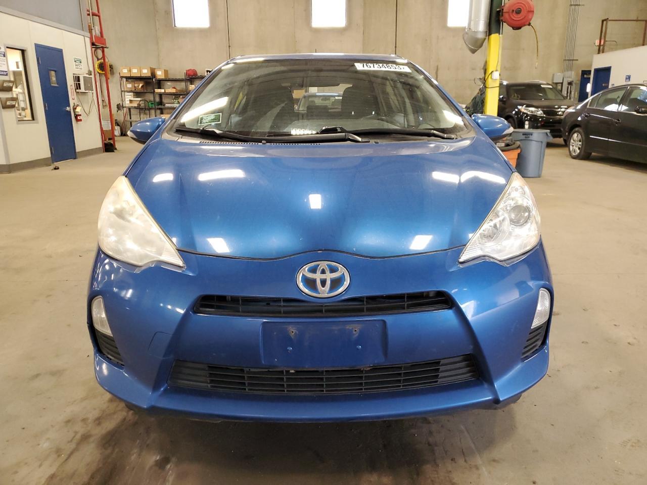 2013 TOYOTA PRIUS C - Image 5