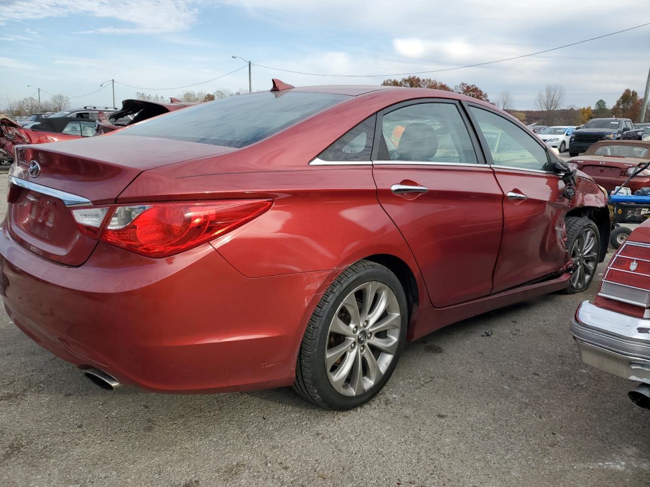 2013 HYUNDAI SONATA SE - Фото 3