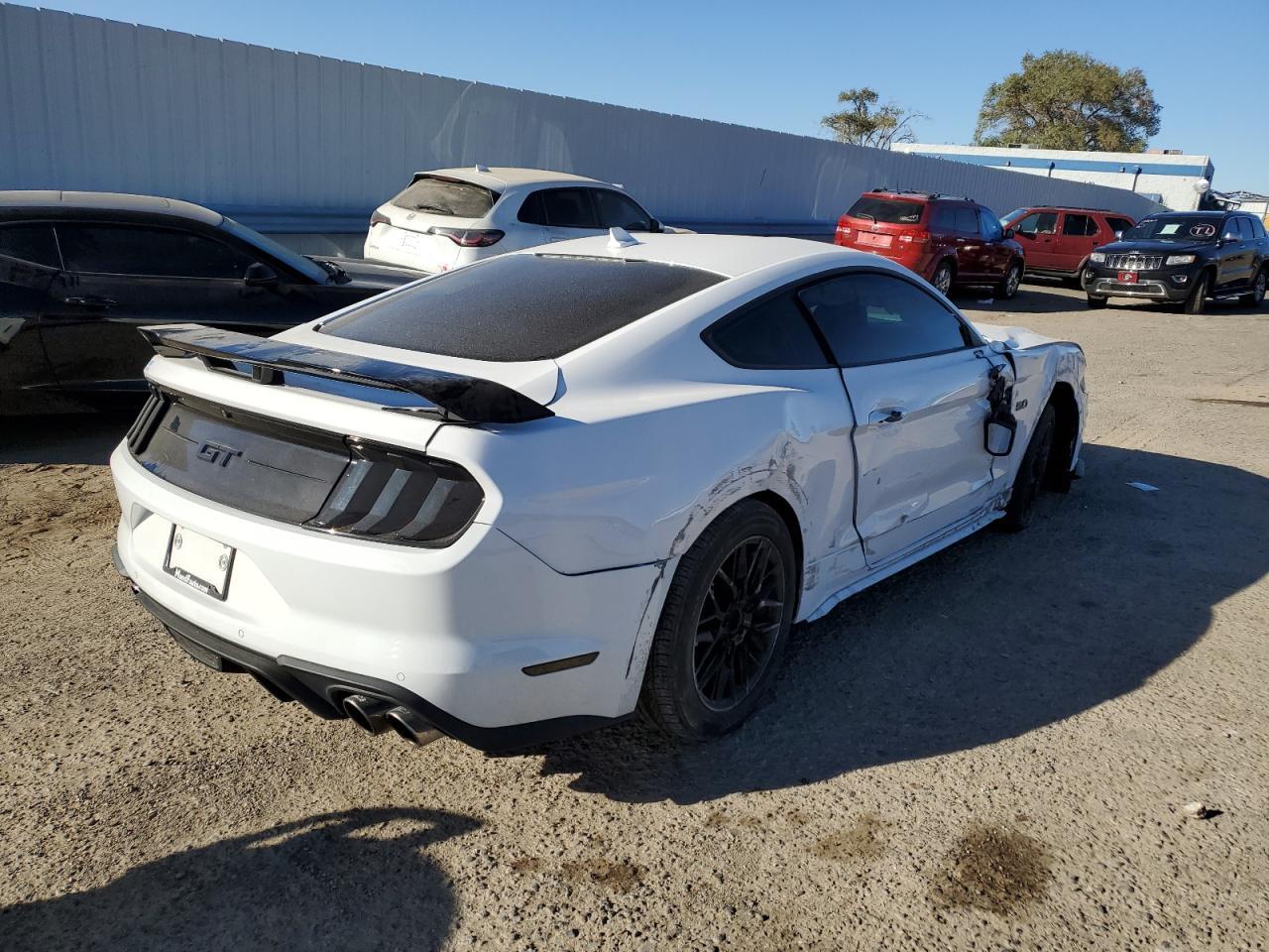 2021 FORD MUSTANG GT - Фото 3
