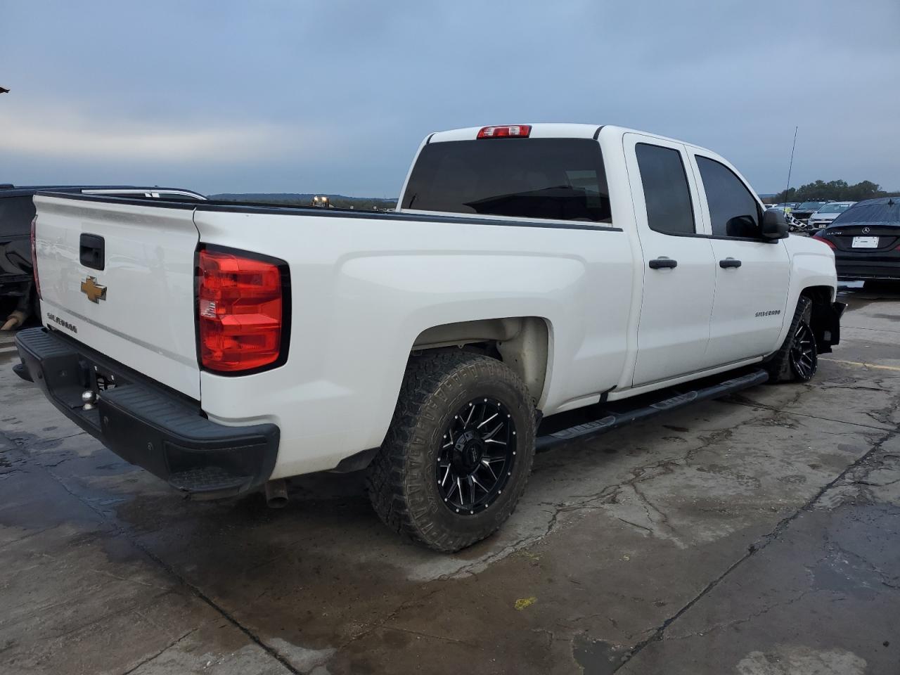 2018 CHEVROLET SILVERADO - Image 3