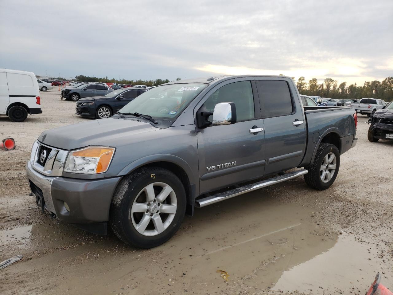 2013 NISSAN TITAN S