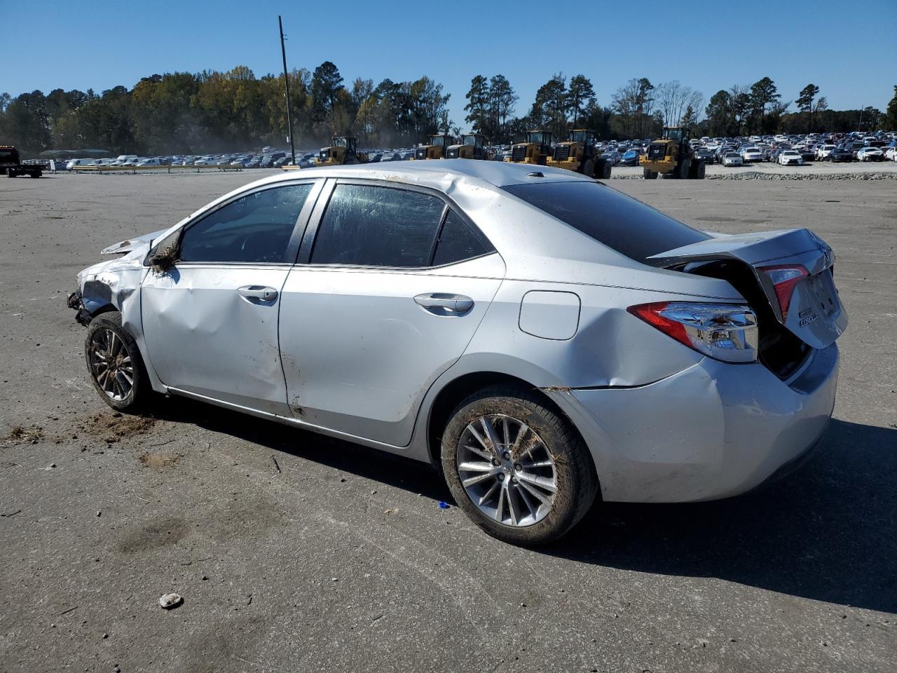 2015 TOYOTA COROLLA L - Image 2