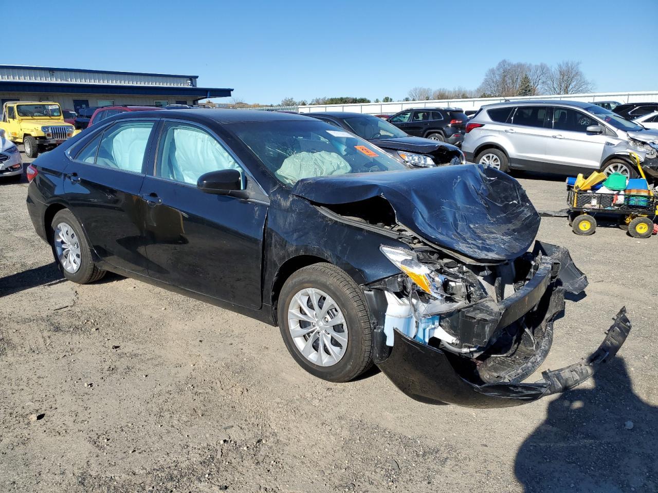2017 TOYOTA CAMRY LE - Image 4