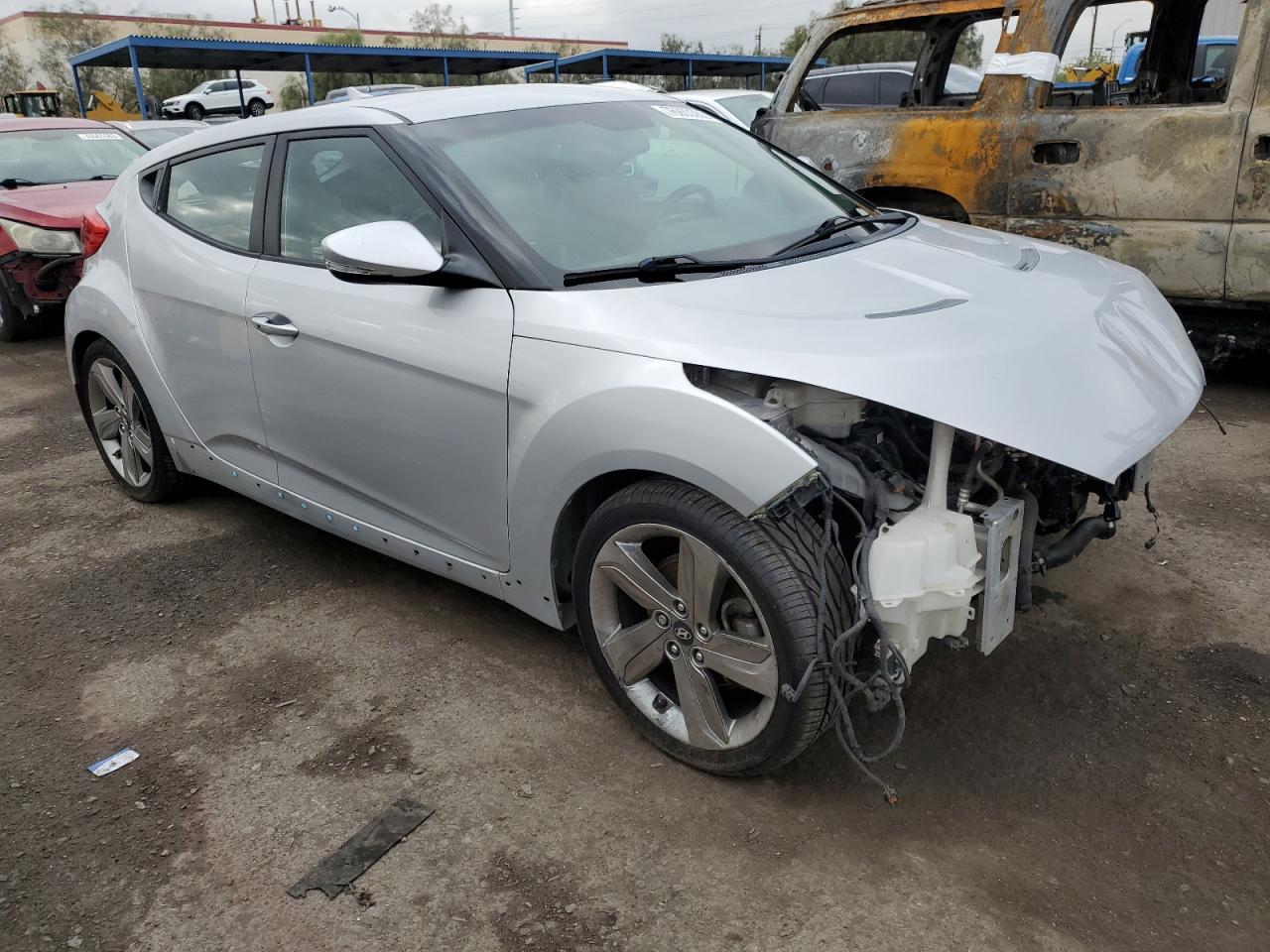 2013 HYUNDAI VELOSTER T - Image 4