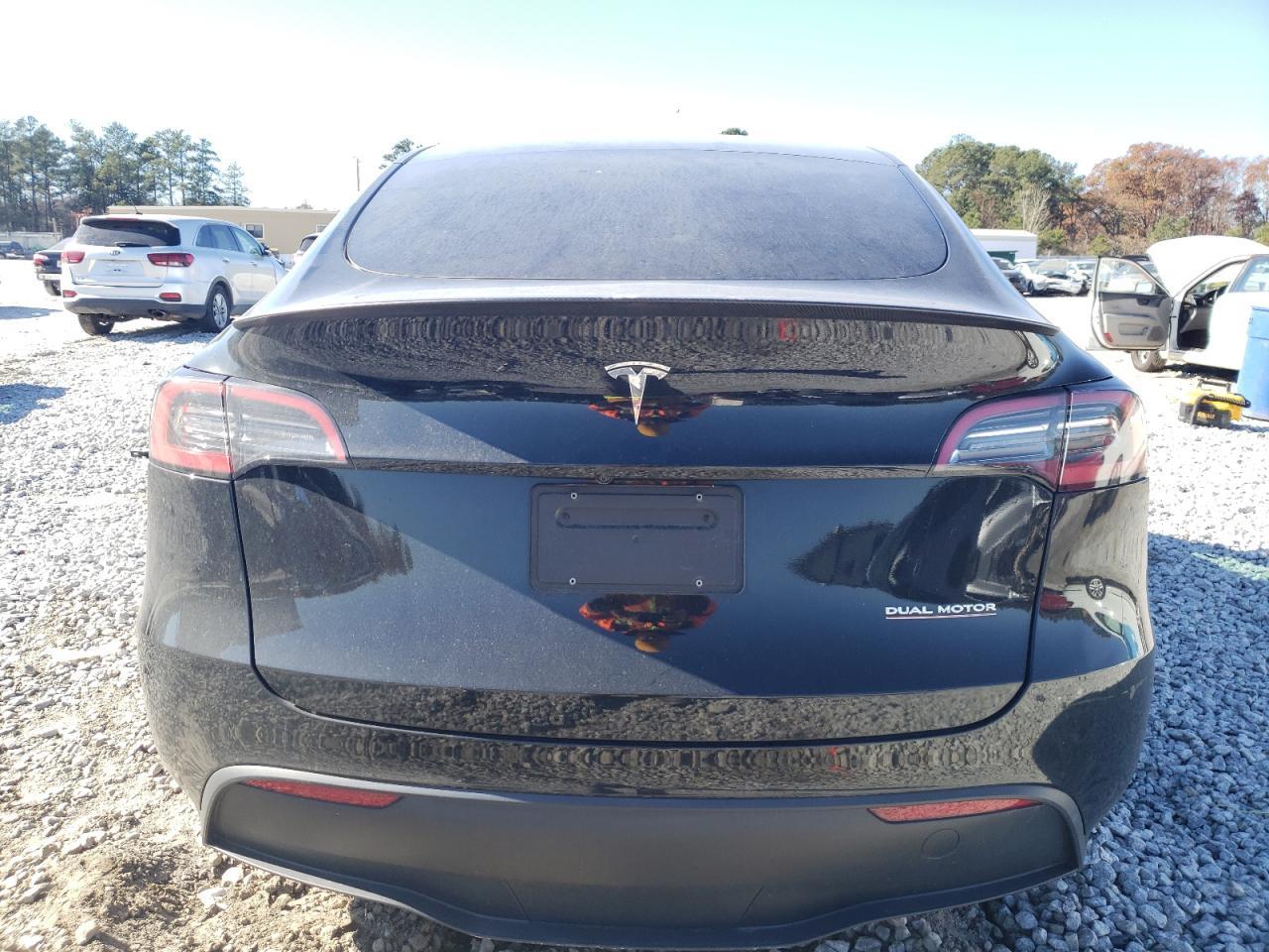 2023 TESLA MODEL Y - Фото 6