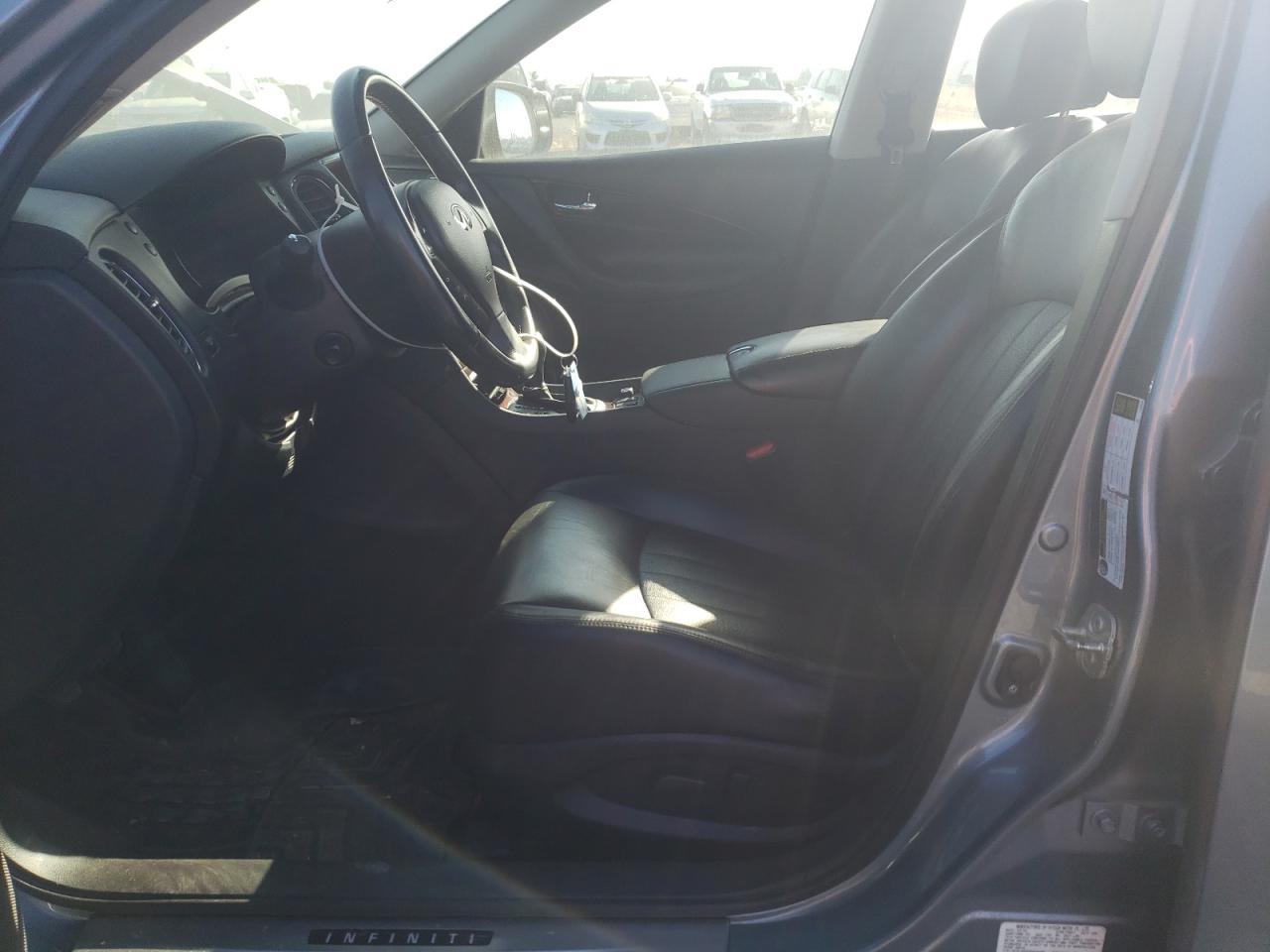 2016 INFINITI QX50 - Image 7