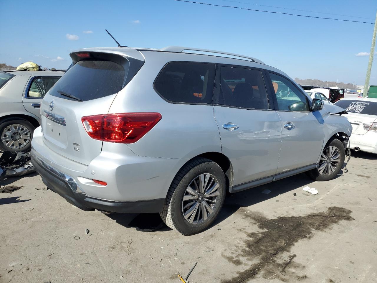 2018 NISSAN PATHFINDER - Image 3
