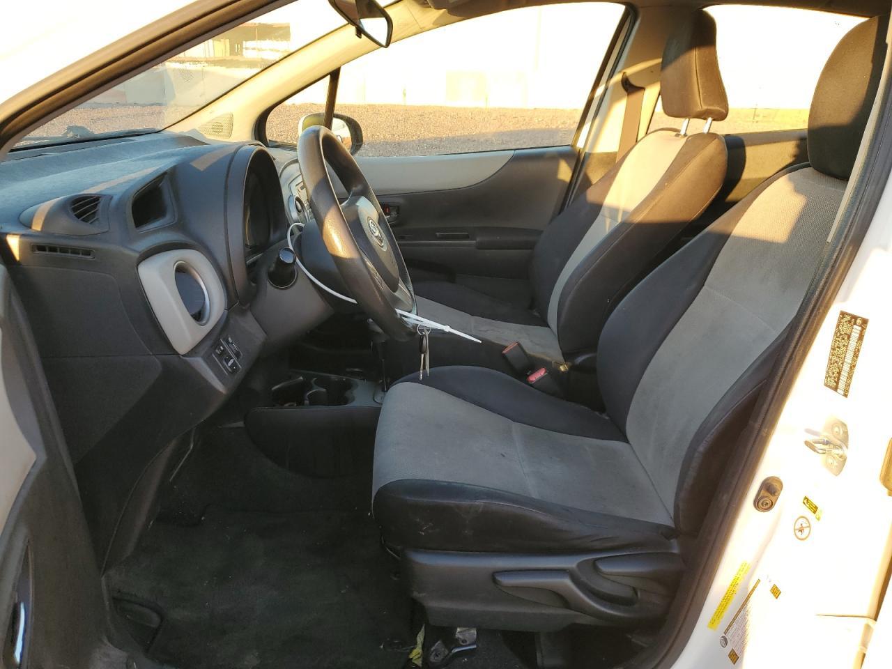 2013 TOYOTA YARIS - Фото 7