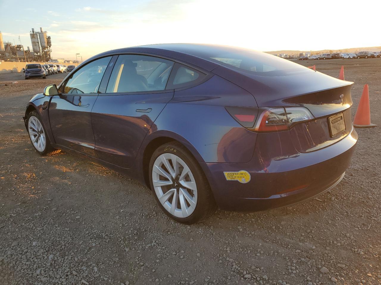 2022 TESLA MODEL 3 - Image 2