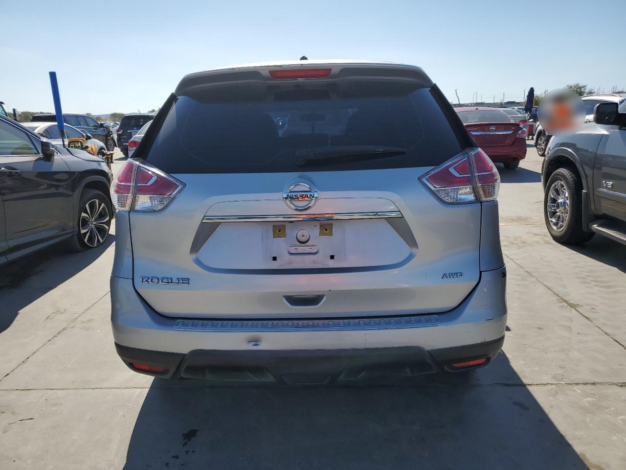 2015 NISSAN ROGUE S - Image 6
