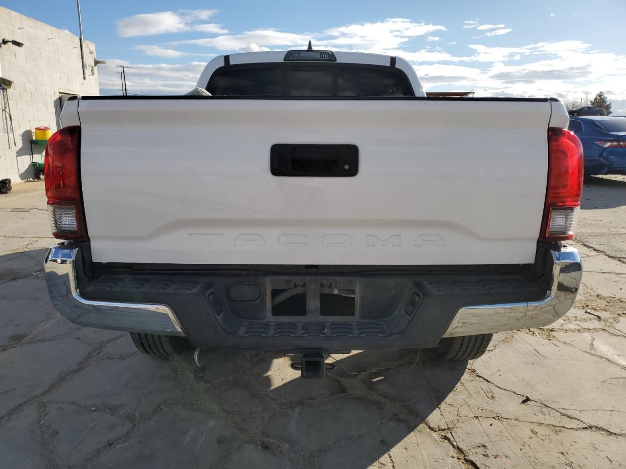 2018 TOYOTA TACOMA DOU - Image 6