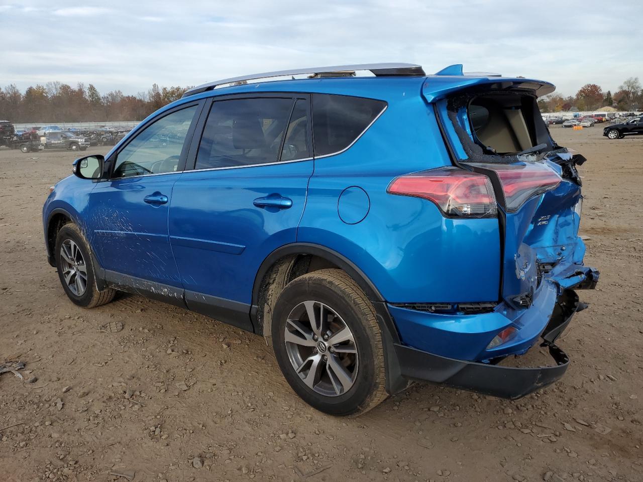 2016 TOYOTA RAV4 XLE - Фото 2
