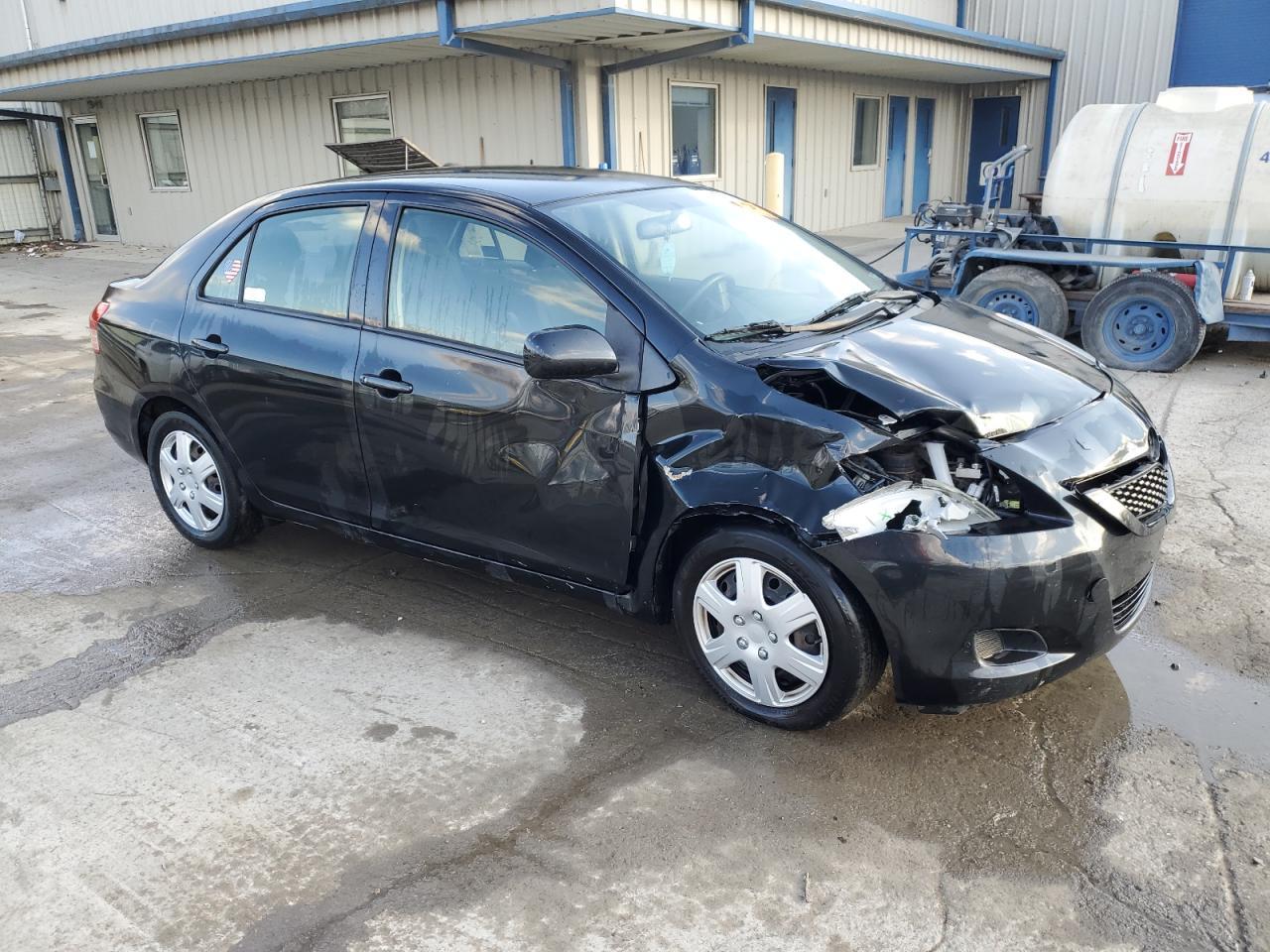 2012 TOYOTA YARIS - Фото 4