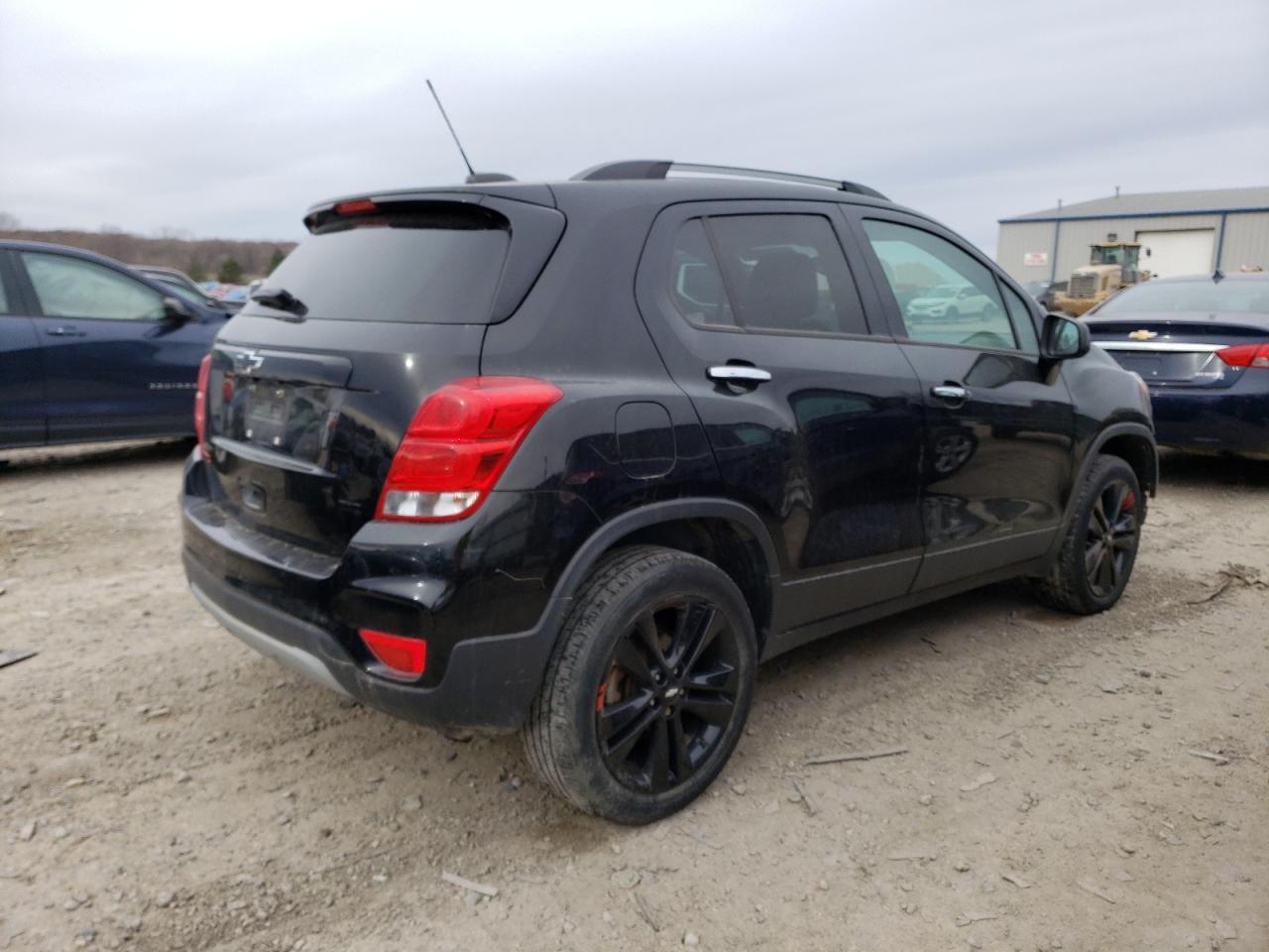 2018 CHEVROLET TRAX 1LT - Фото 3