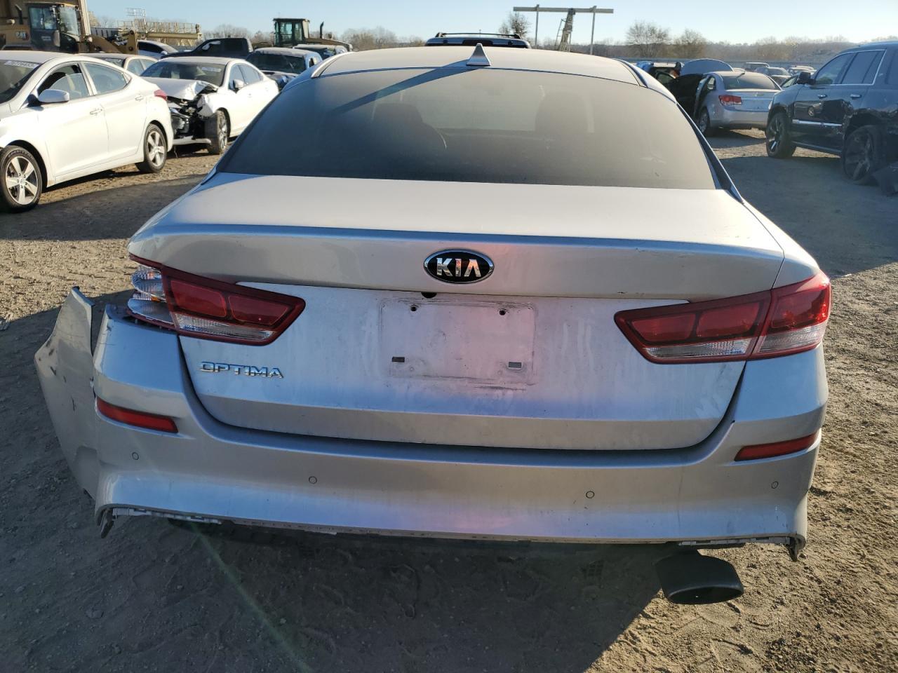 2019 KIA OPTIMA LX - Фото 6