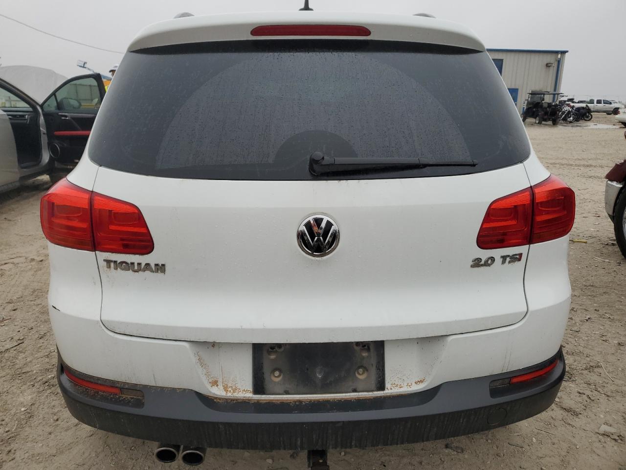 2015 VOLKSWAGEN TIGUAN S - Фото 6