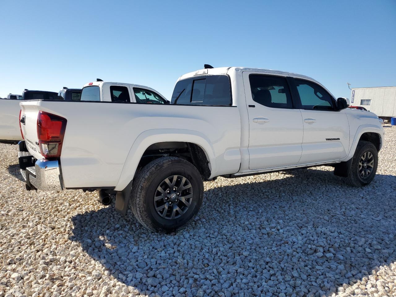 2023 TOYOTA TACOMA DOU - Фото 3