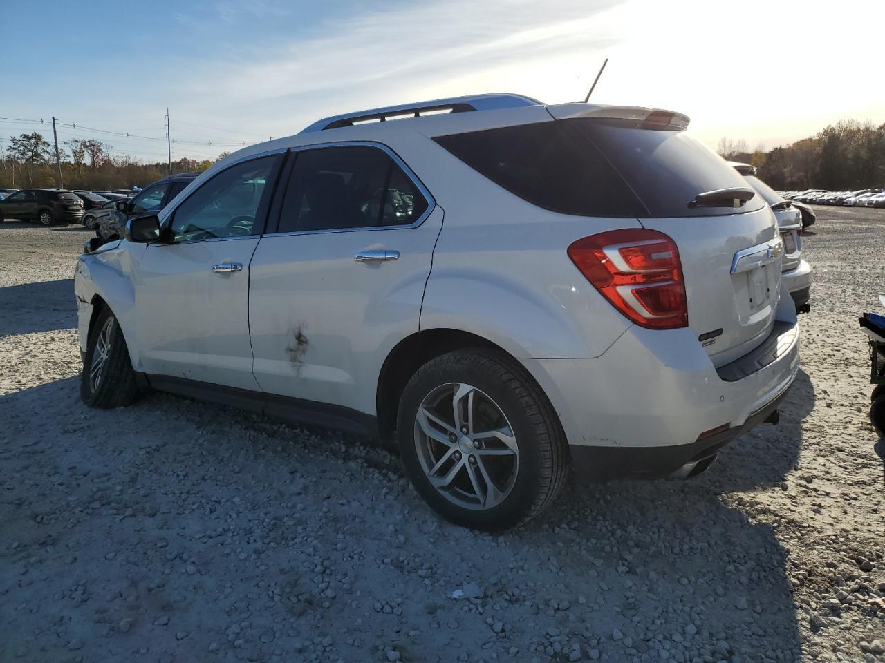 2016 CHEVROLET EQUINOX LT - Image 2