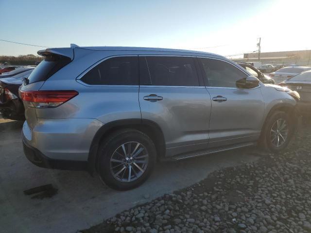 2018 Toyota Highlander Se - Фото 3