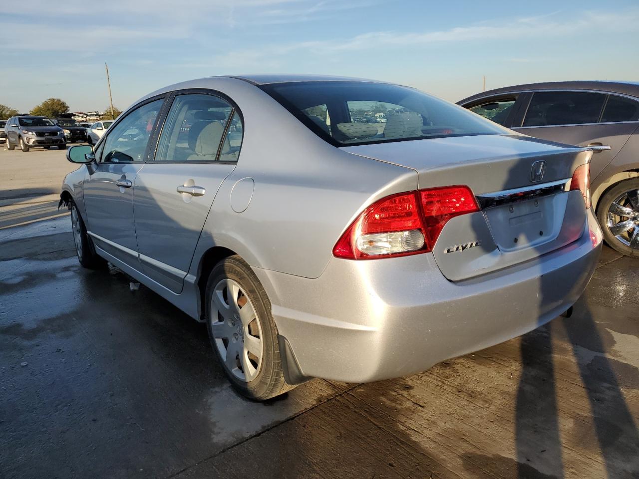 2011 HONDA CIVIC LX - Image 2
