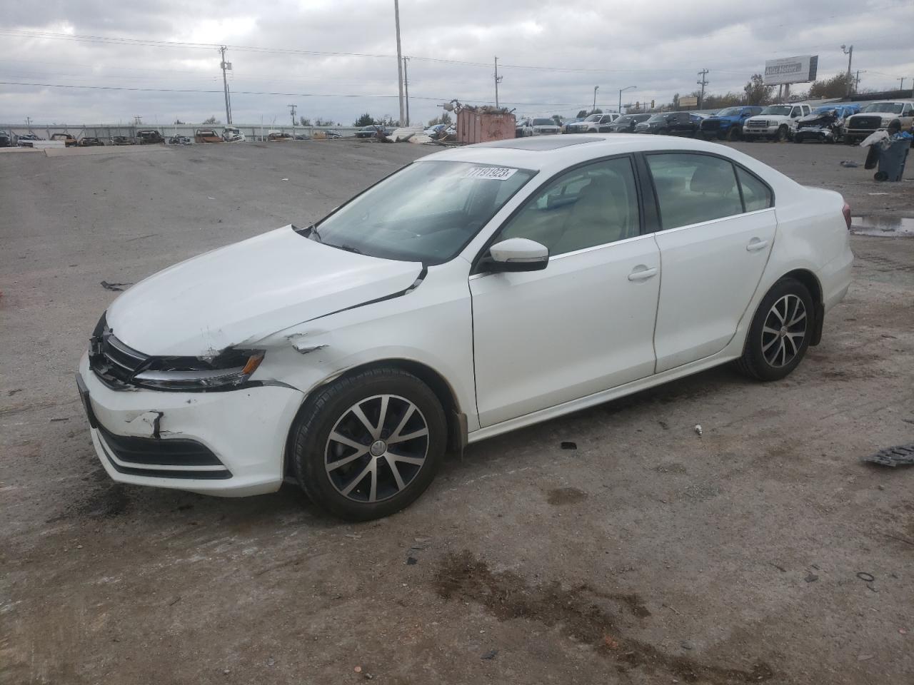 2017 VOLKSWAGEN JETTA SE