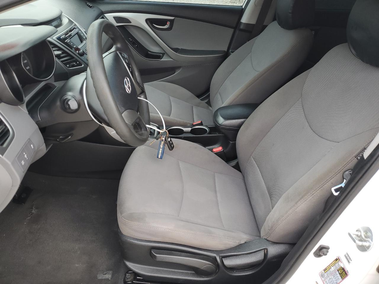 2014 HYUNDAI ELANTRA SE - Image 7