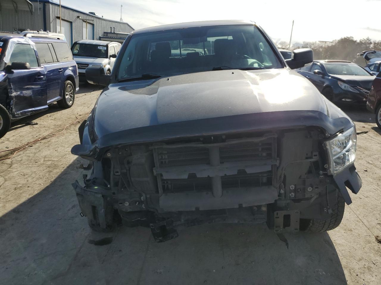 2019 RAM 1500 CLASS - Фото 5