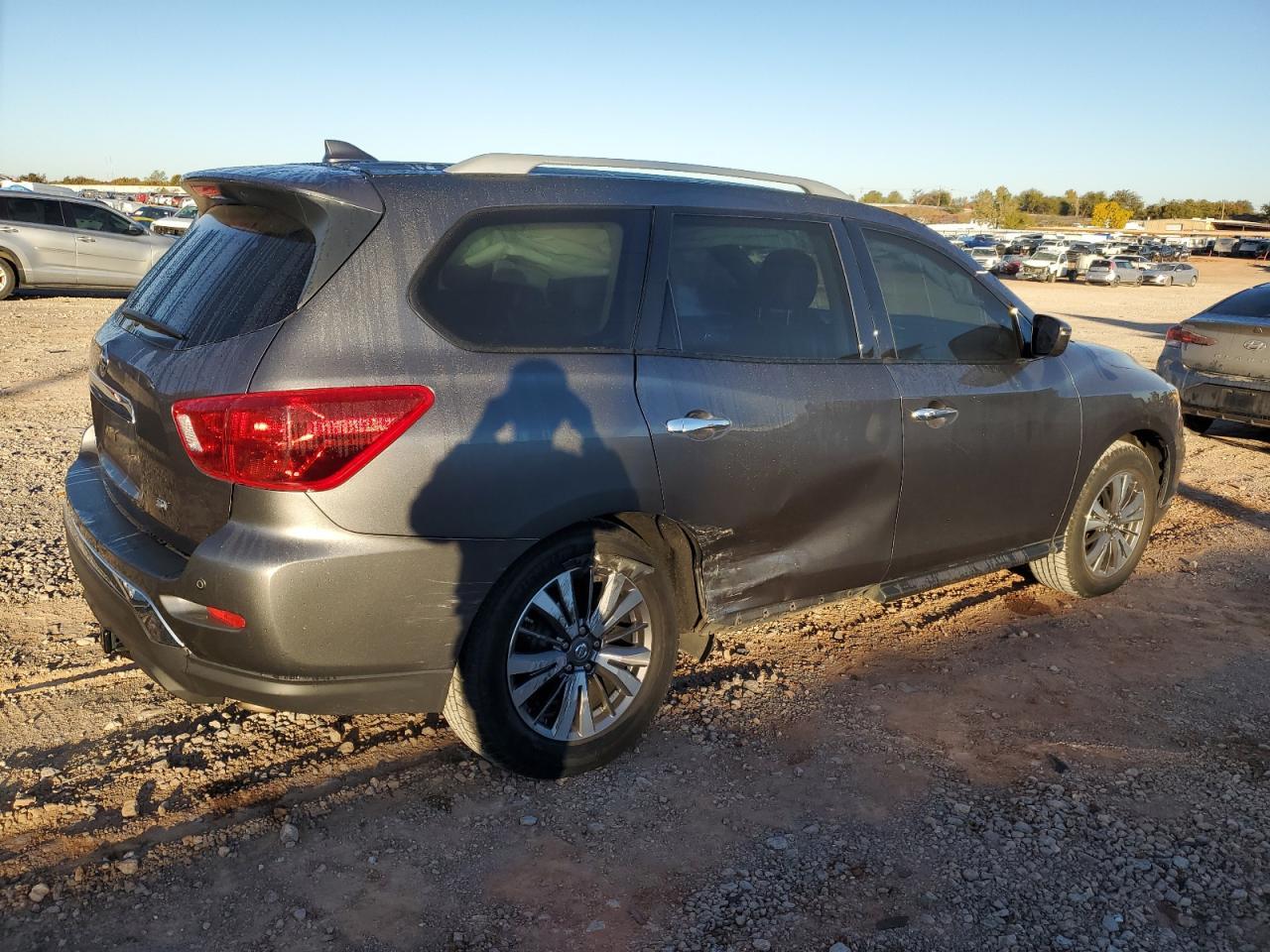 2019 NISSAN PATHFINDER - Image 3