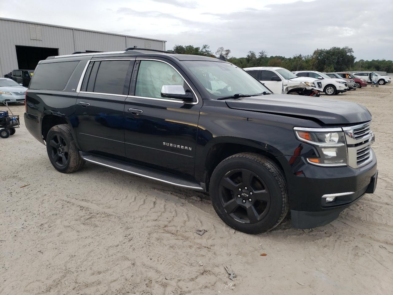 2015 CHEVROLET SUBURBAN C - Фото 4