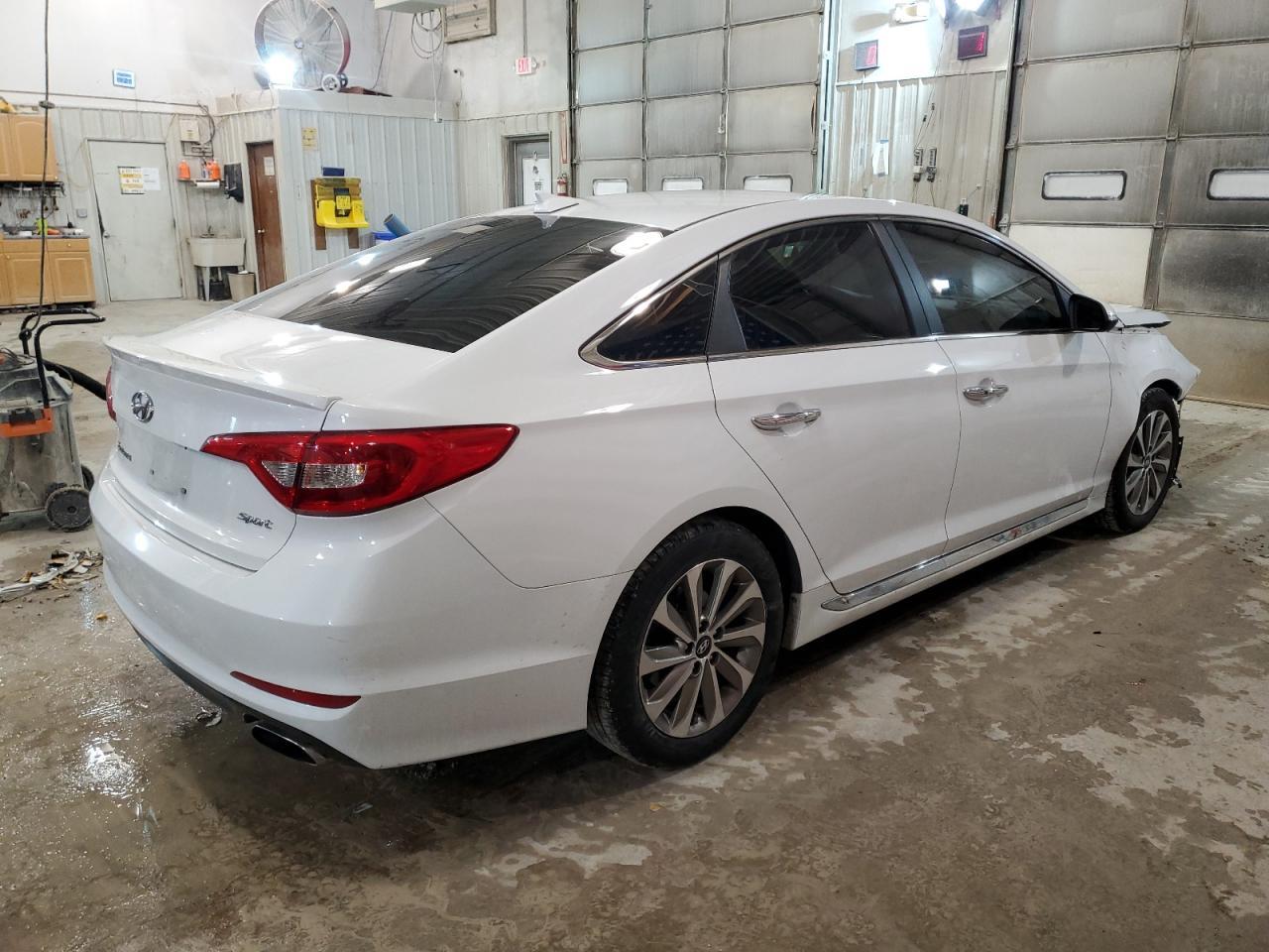 2017 HYUNDAI SONATA SPO - Image 3