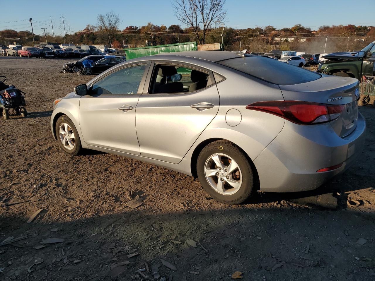 2015 HYUNDAI ELANTRA SE - Фото 2