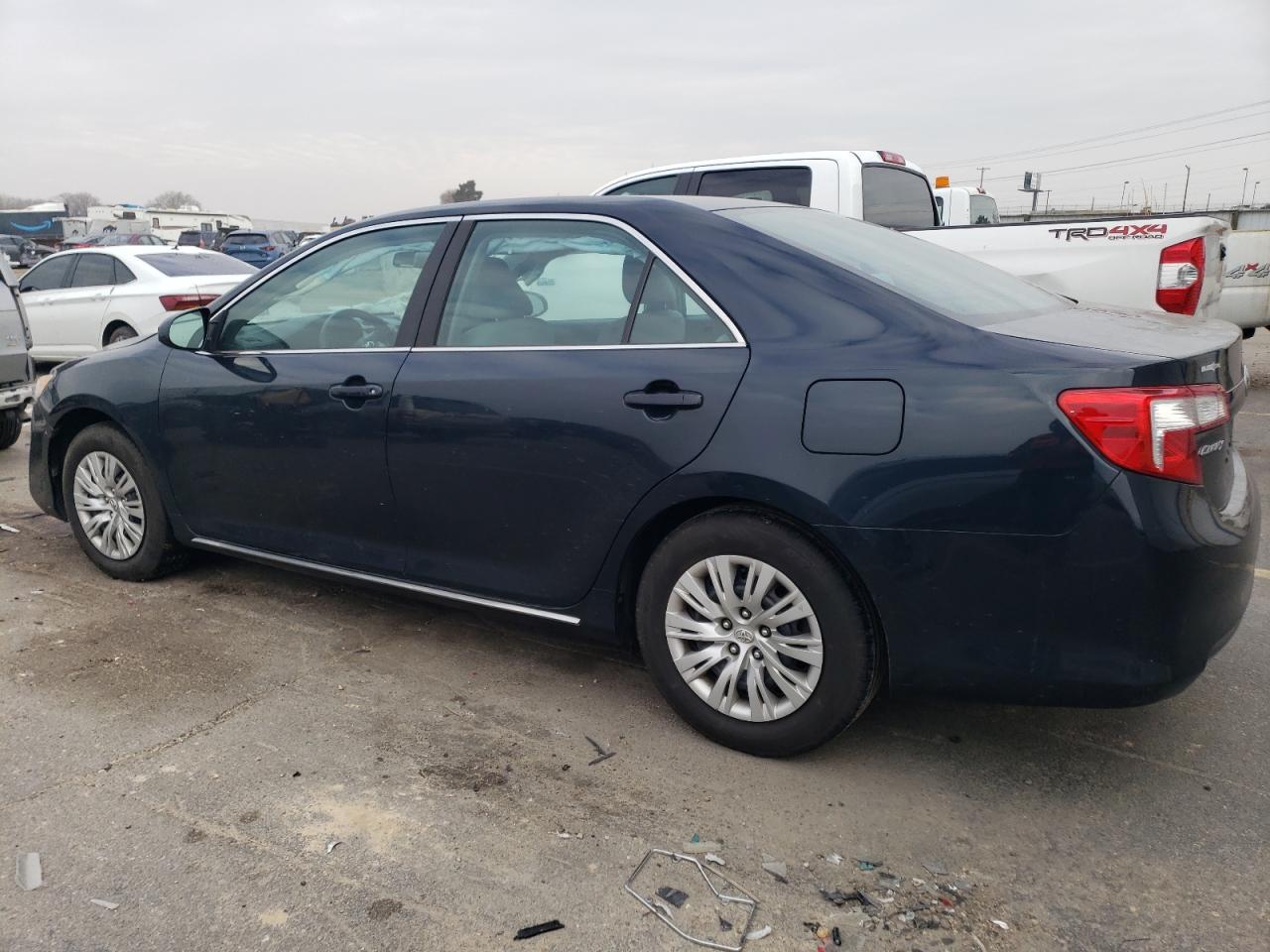 2014 TOYOTA CAMRY L - Фото 2