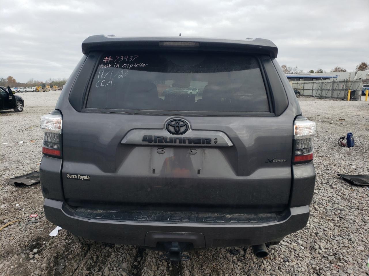 2022 TOYOTA 4RUNNER SR - Фото 6