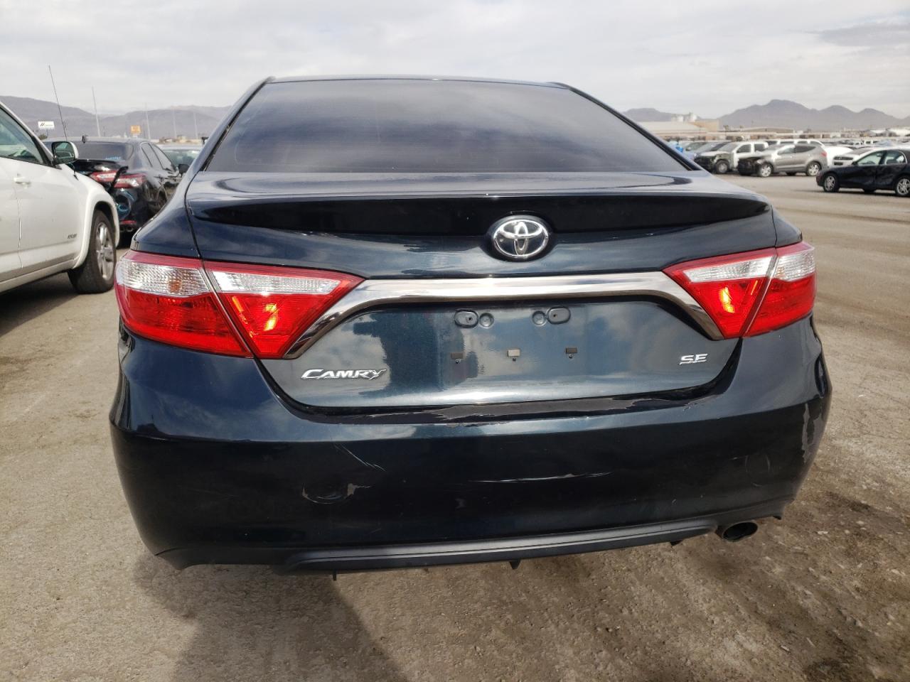 2016 TOYOTA CAMRY LE - Фото 6