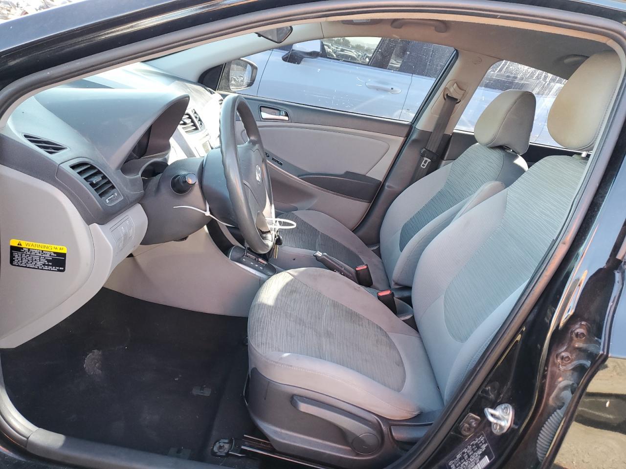 2017 HYUNDAI ACCENT SE - Фото 7