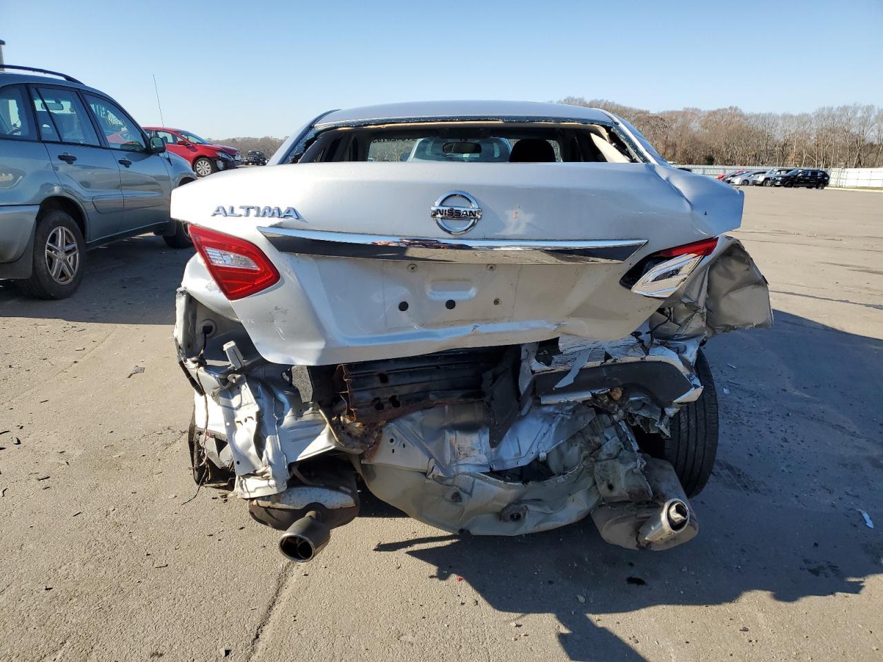 2017 NISSAN ALTIMA 2.5 - Image 6