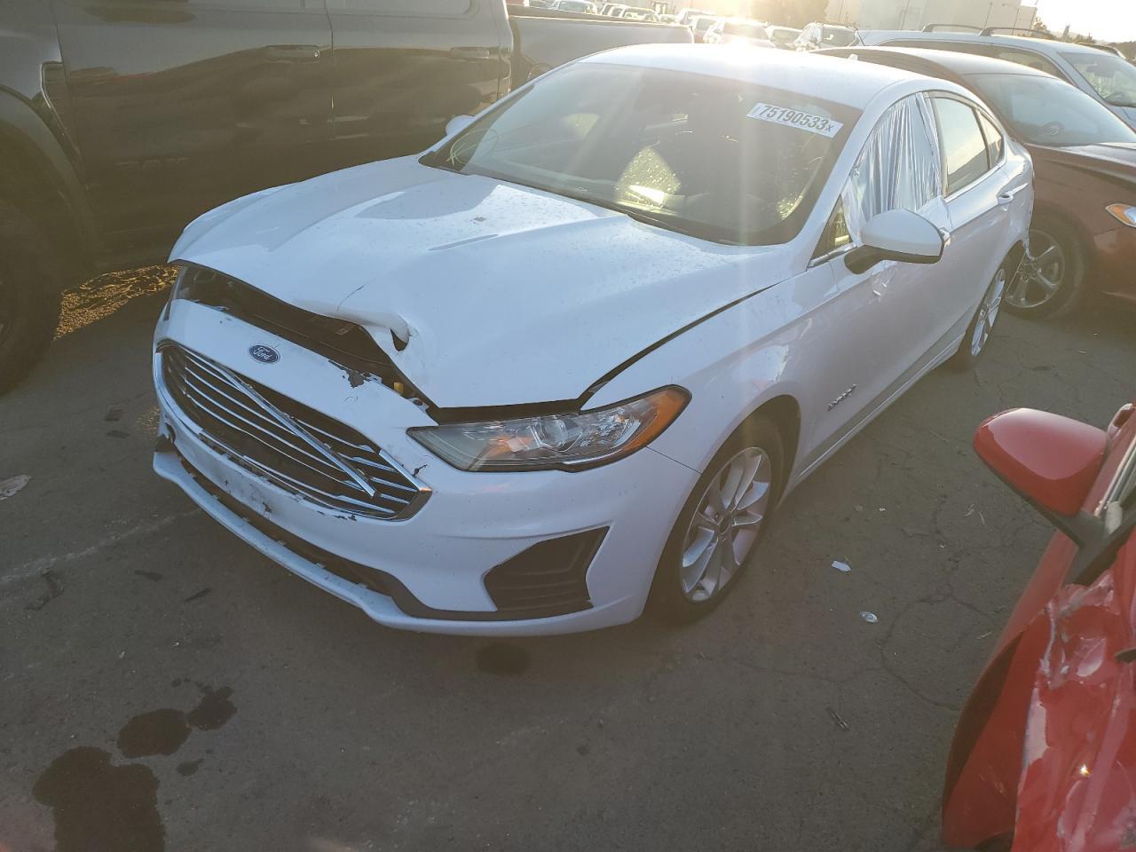 2019 FORD FUSION SE car image