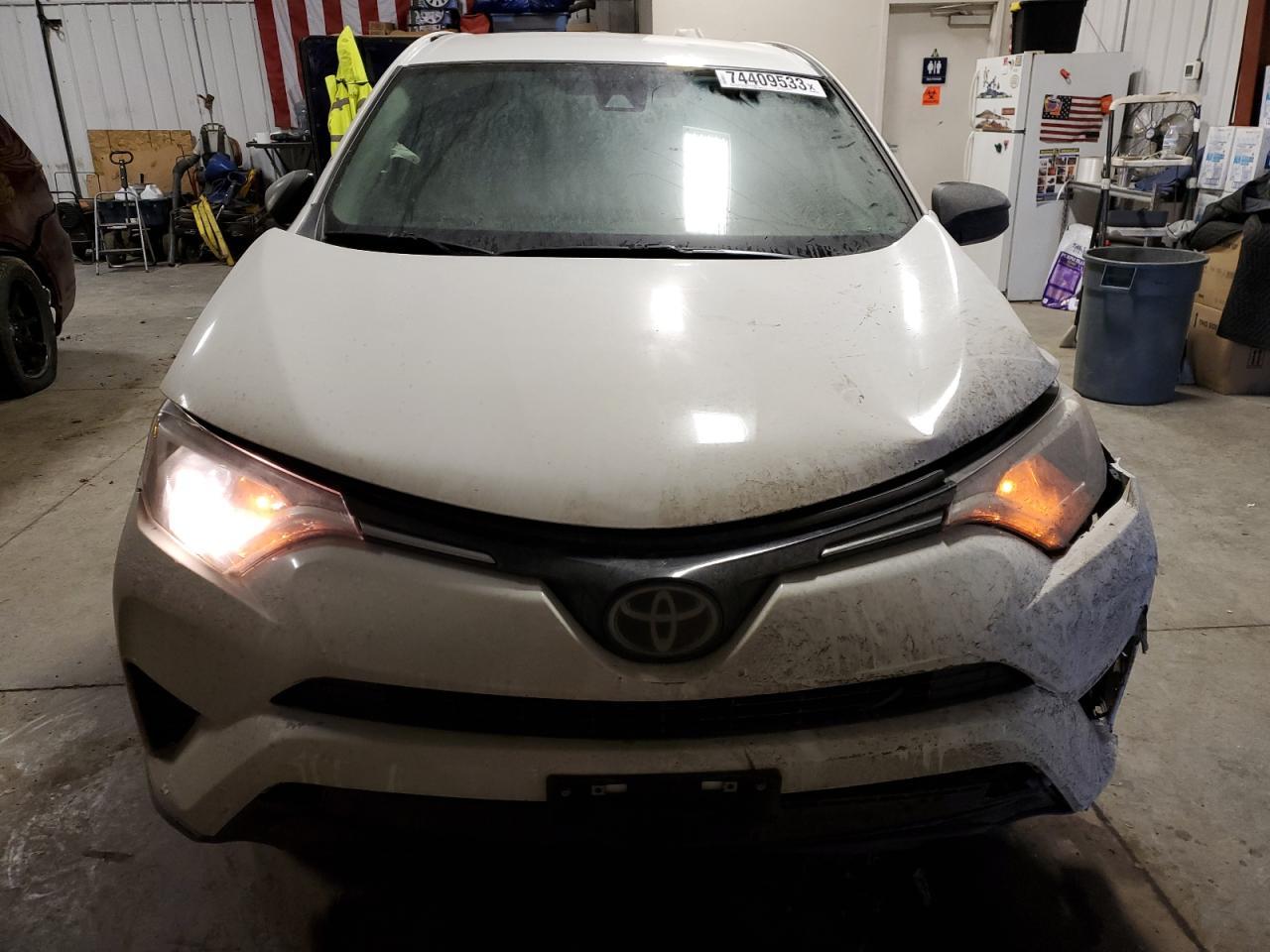 2017 TOYOTA RAV4 LE - Image 5
