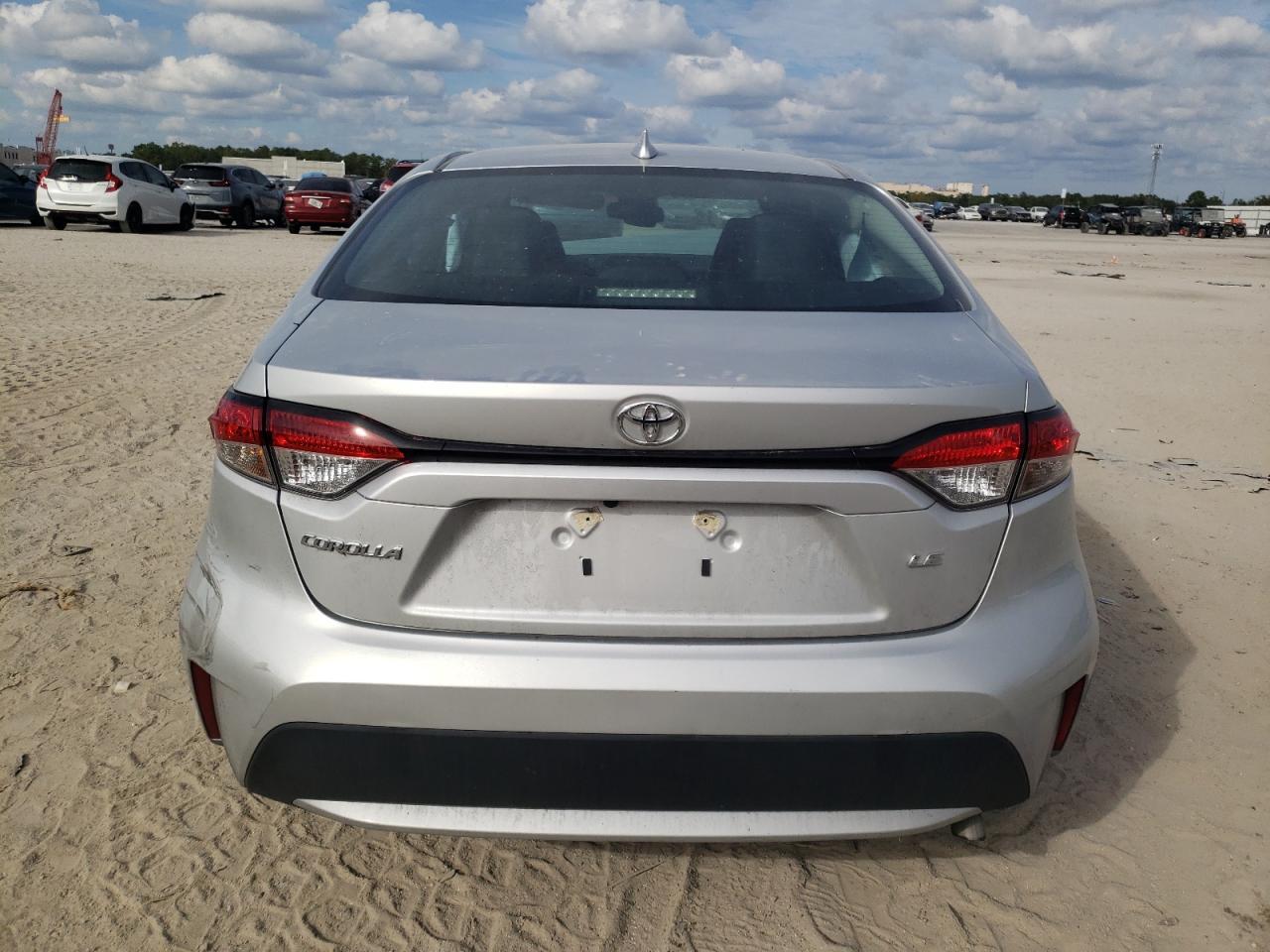 2022 TOYOTA COROLLA LE - Фото 6