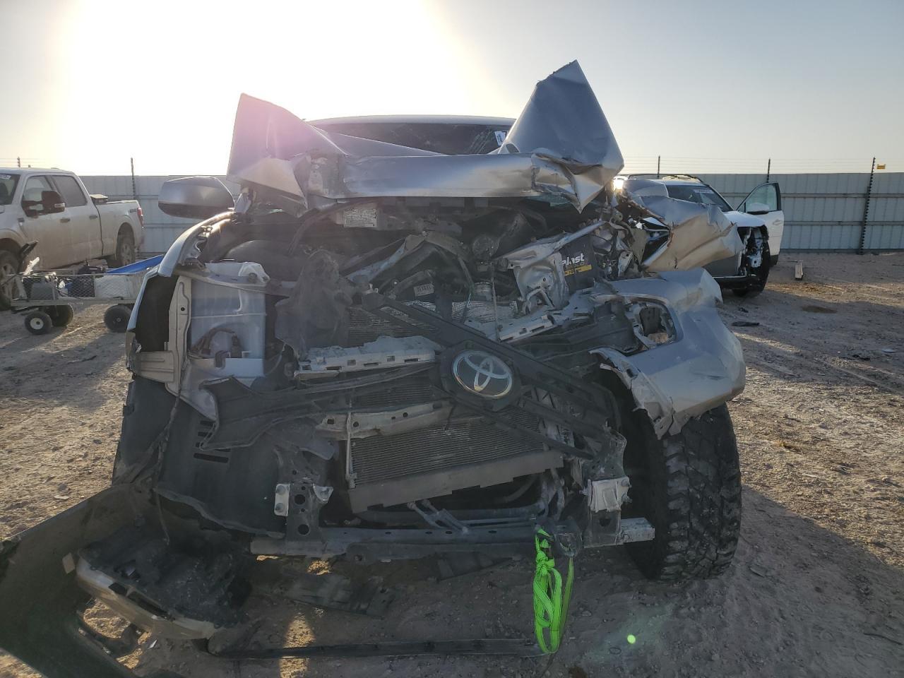 2019 TOYOTA TACOMA DOU - Фото 5