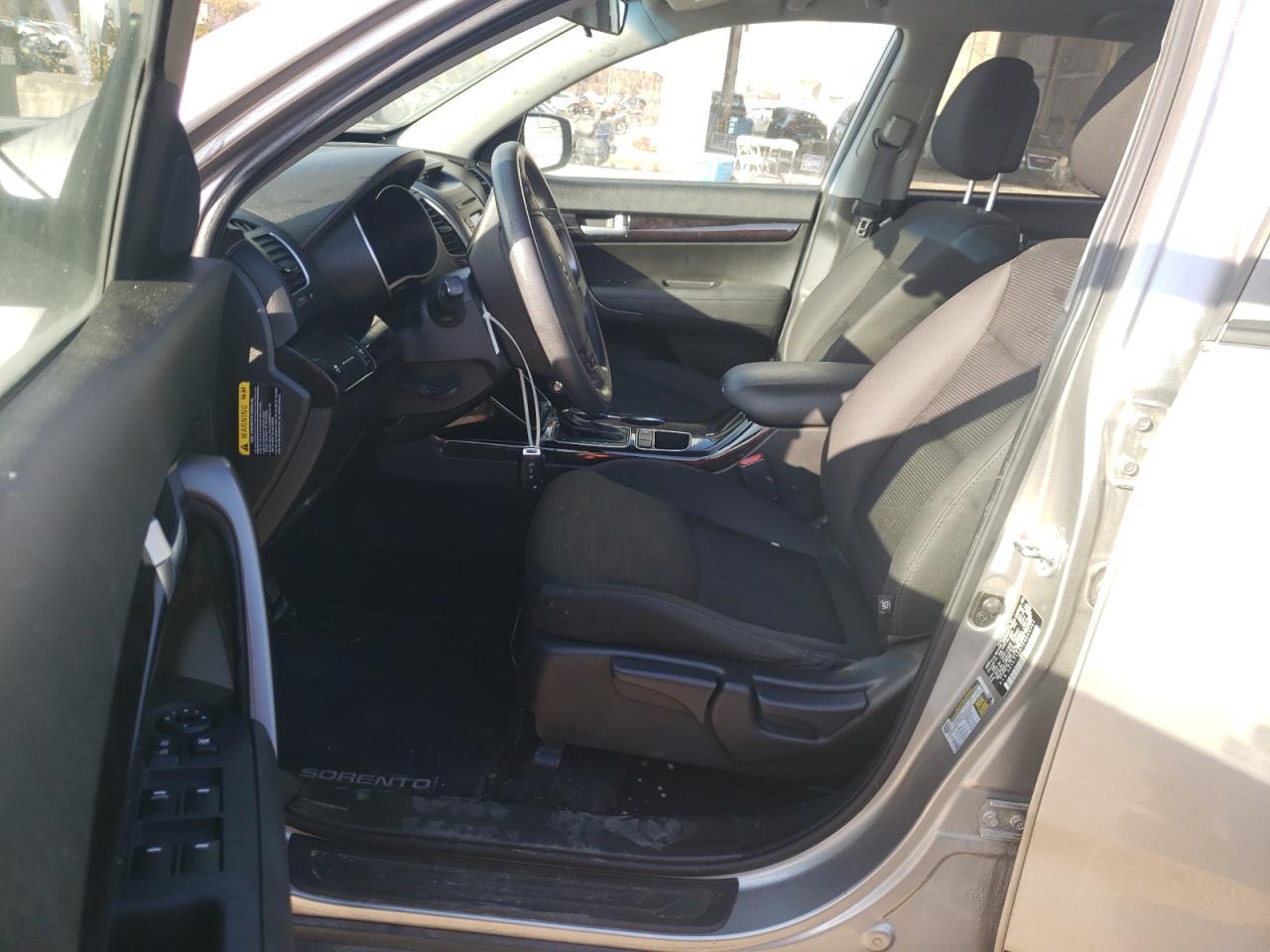 2014 KIA SORENTO LX - Фото 7