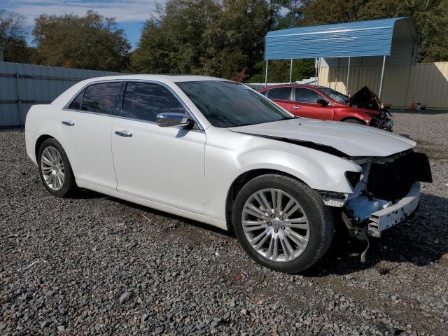 2014 Chrysler 300C - Image 4
