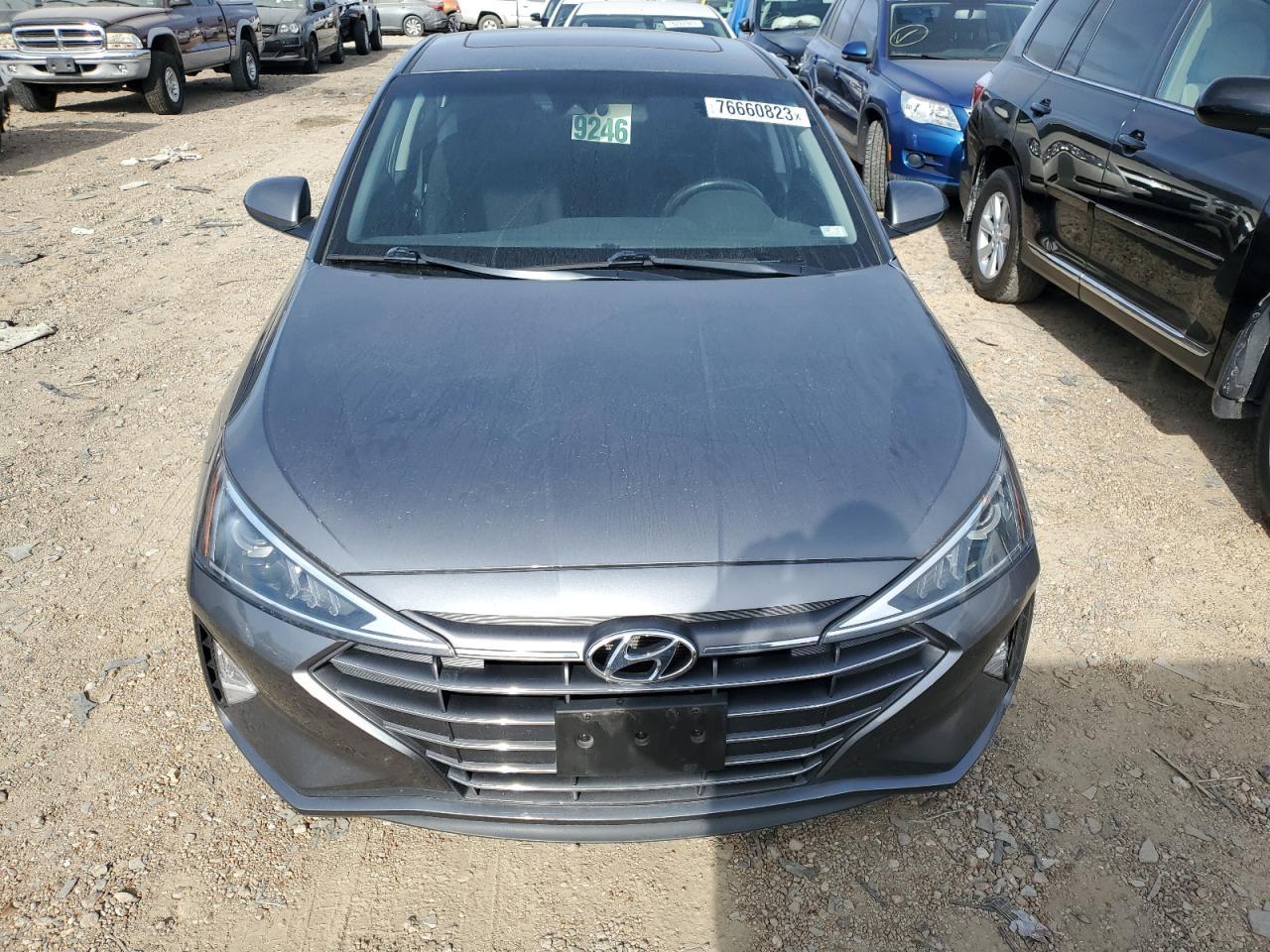 2019 HYUNDAI ELANTRA SE - Image 5