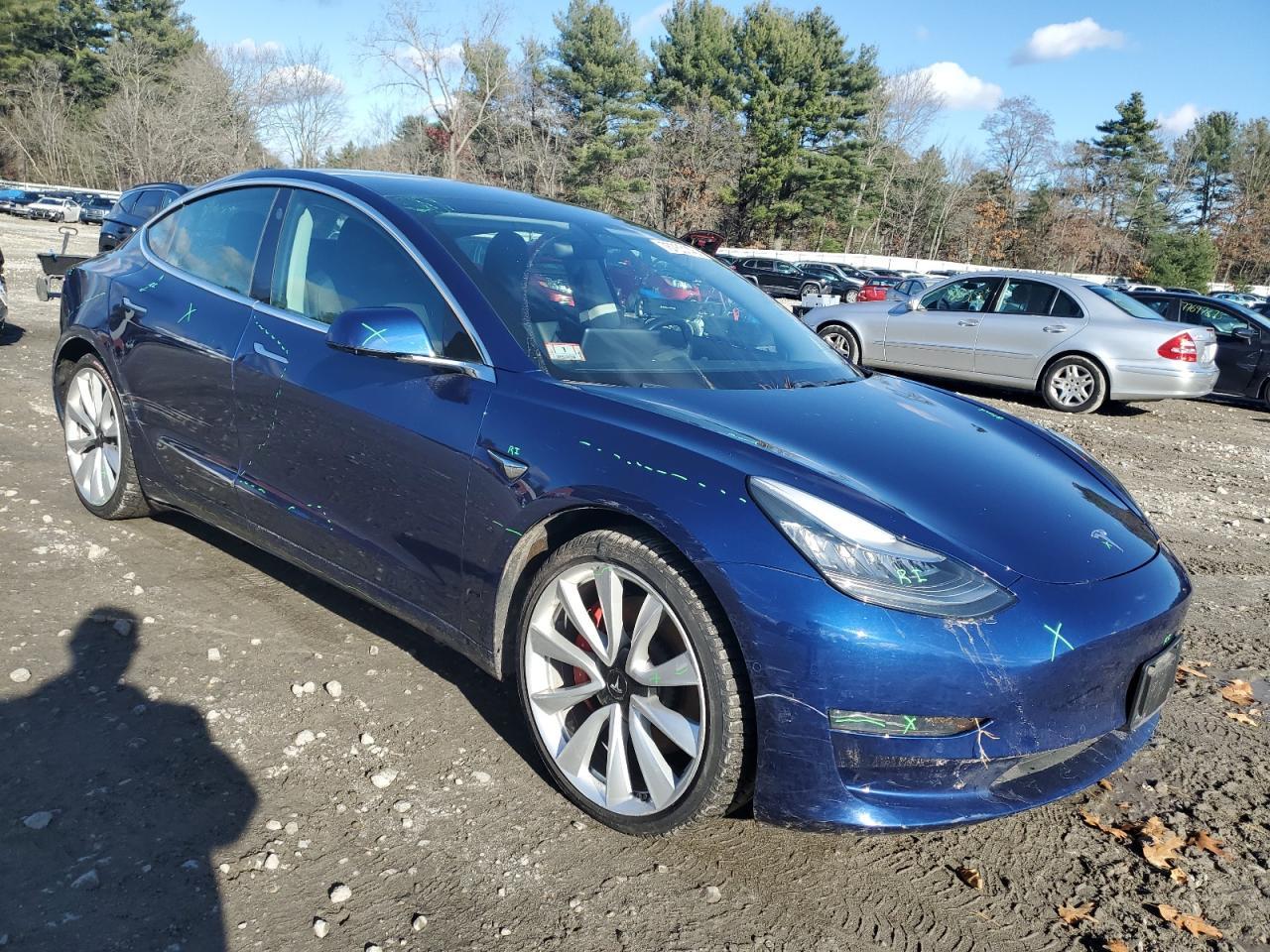 2019 TESLA MODEL 3 - Image 4