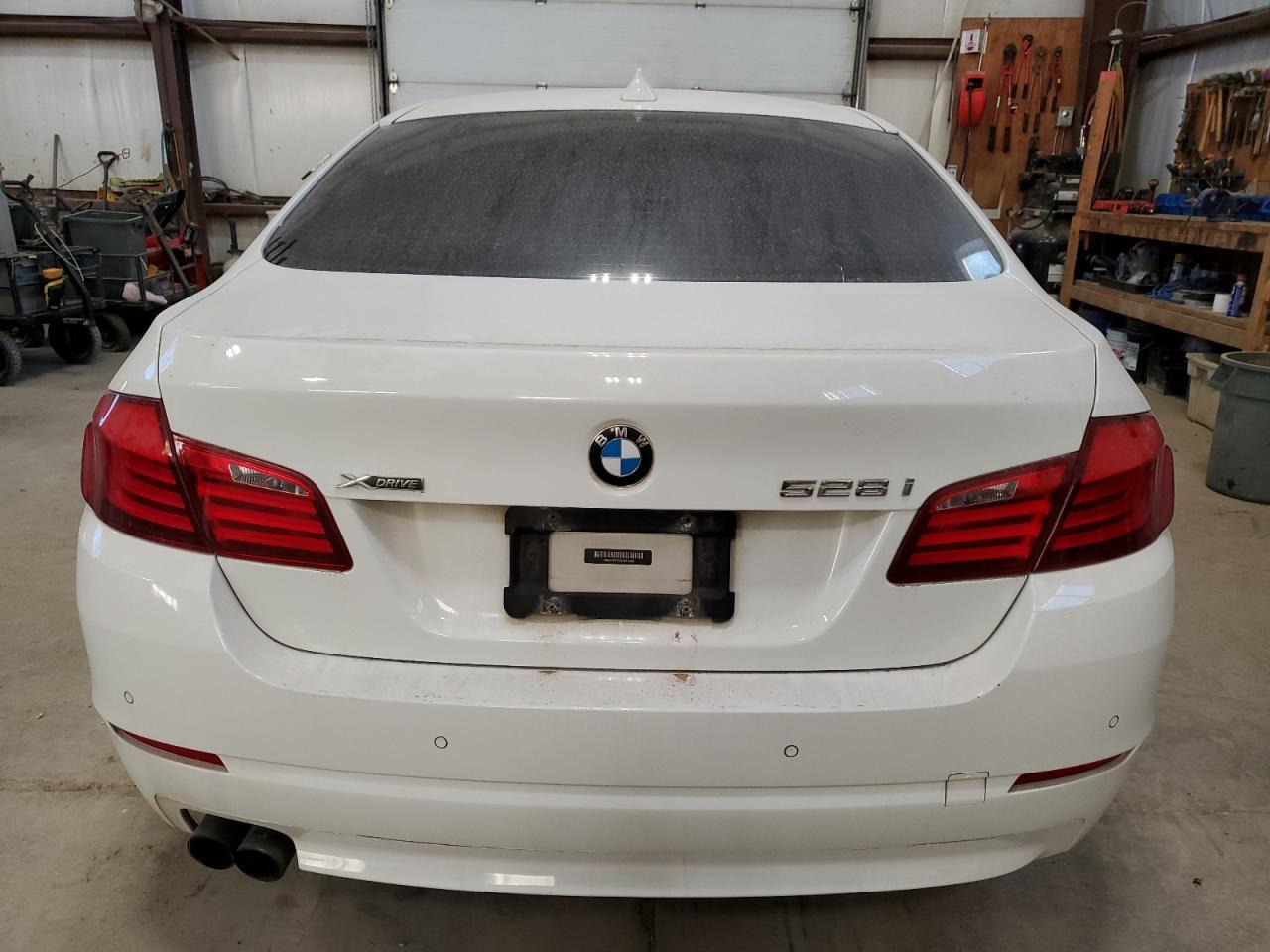 2013 BMW 528 XI - Image 6