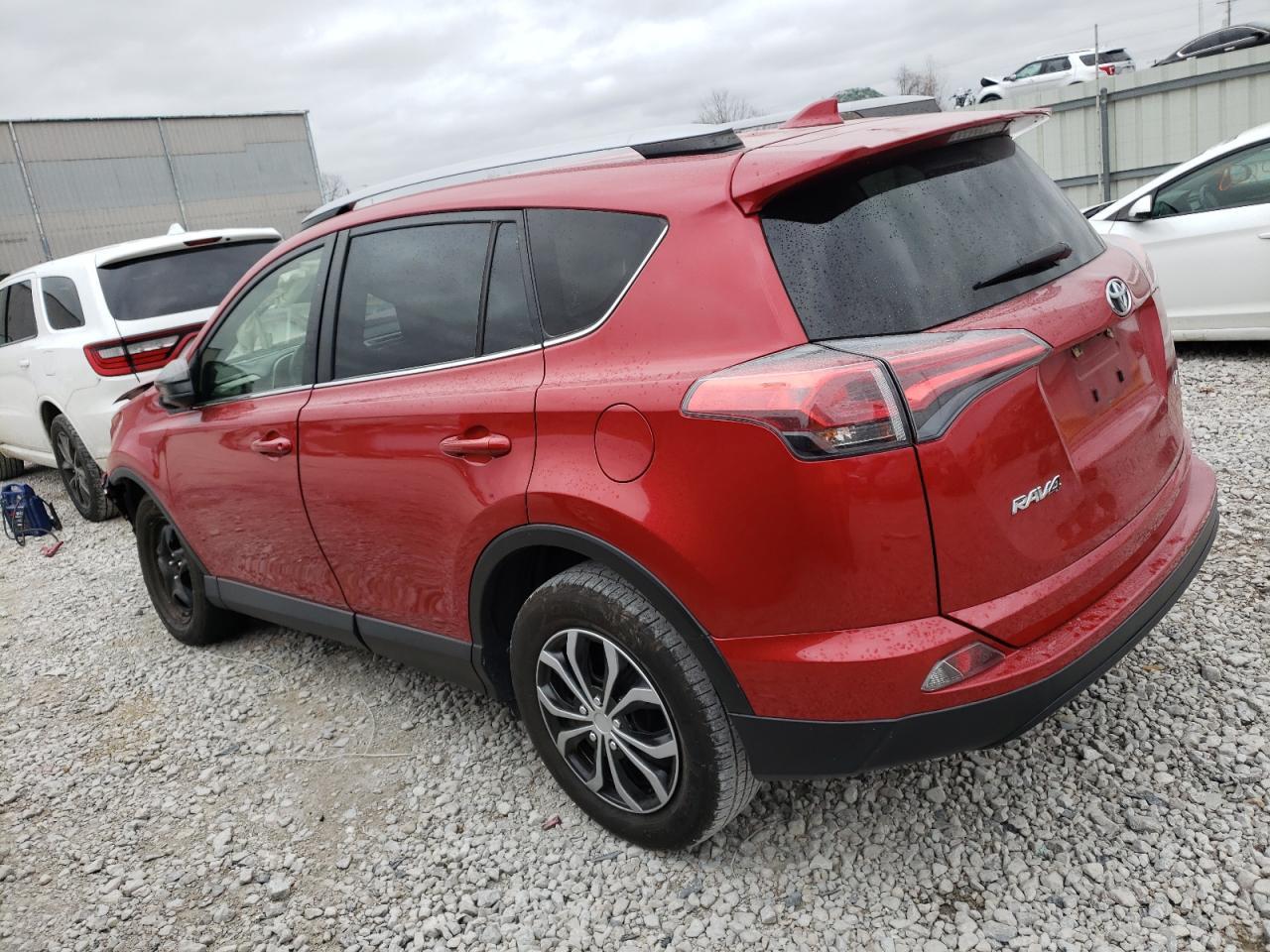 2017 TOYOTA RAV4 LE - Фото 2