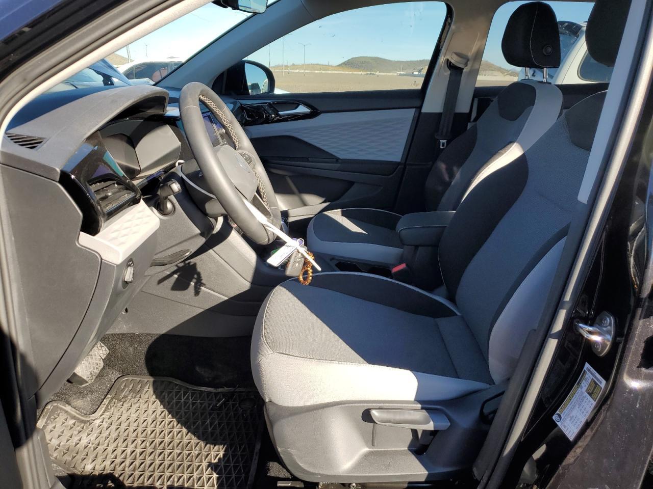 2023 VOLKSWAGEN TAOS S - Image 7